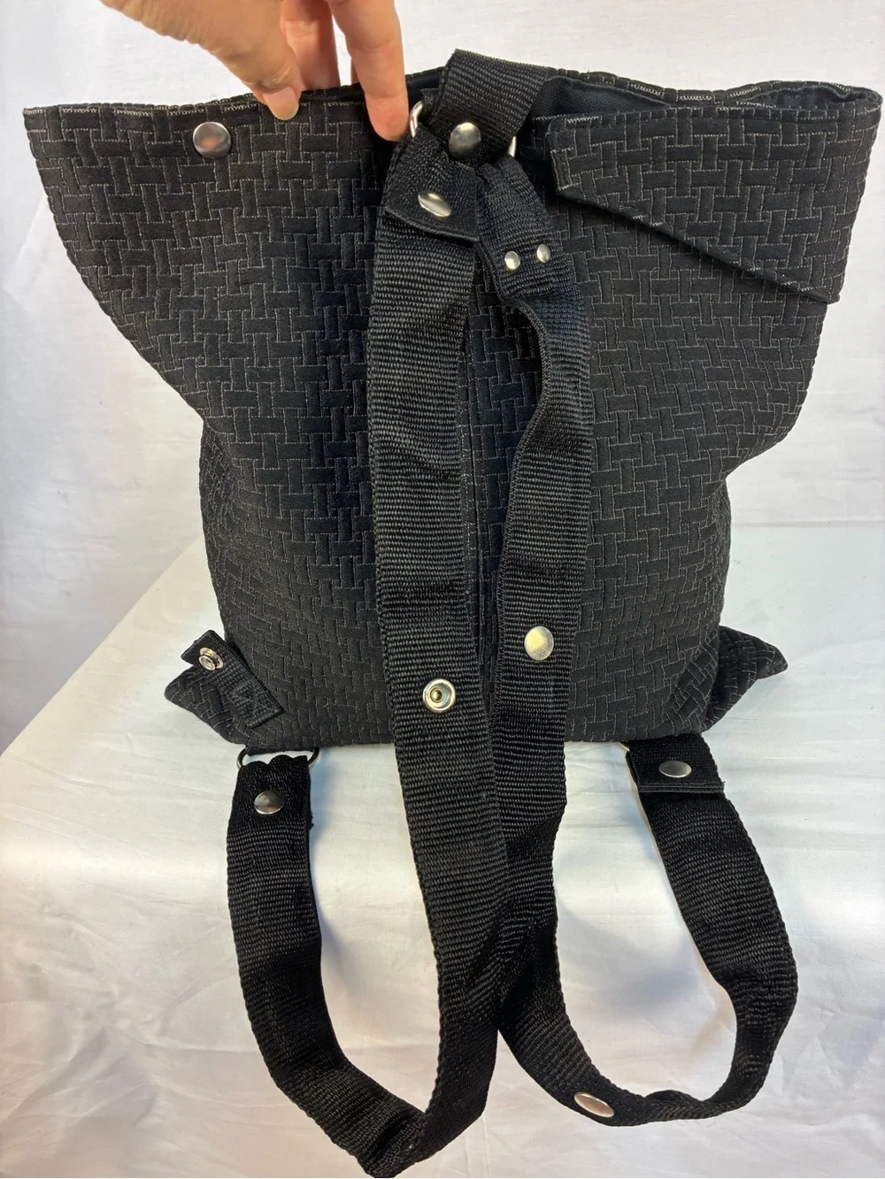 Carogi Convertible Backpack Tote in Charcoal Basket Weave